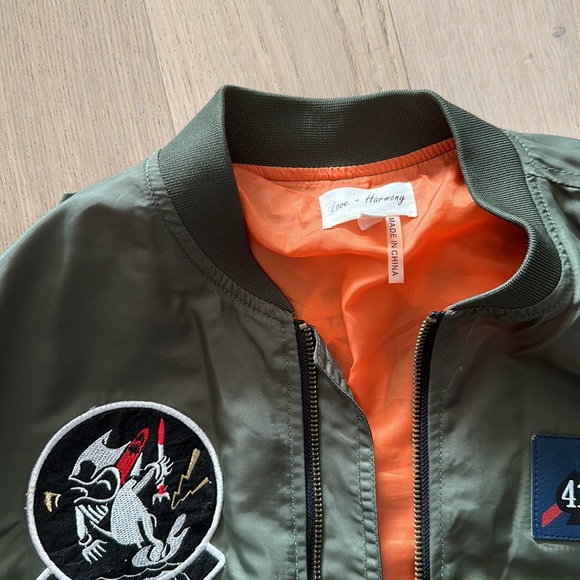 Bomber jacket with patches - Picture 2 of 3